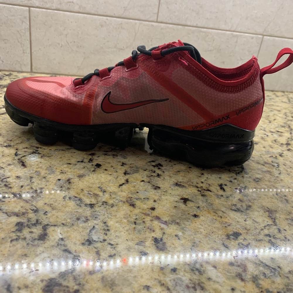 Nike Air Vapormax Varsity Red